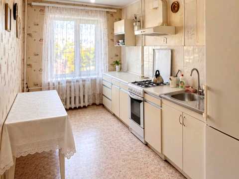квартира по адресу Менахем-Мендл Шнеерсона ул. (Мініна), 3