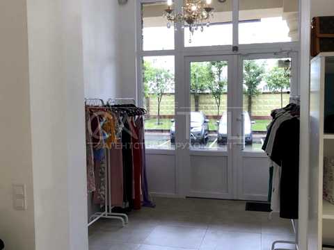 комерційна за адресою Боголюбова вул., 44