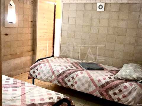 комерційна за адресою Богдана Гаврилишина вул. (Ванди Василевської), 12/16