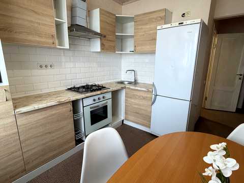 квартира за адресою Боголюбова вул., 33