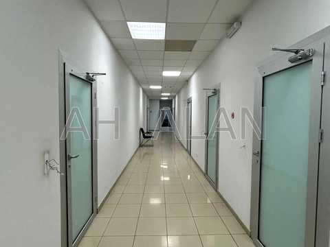 комерційна за адресою Васильківська вул., 14