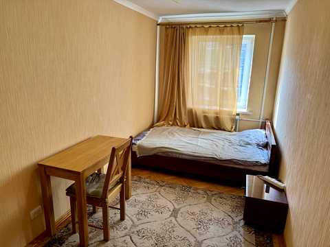 квартира за адресою Леоніда Первомайського вул., 11