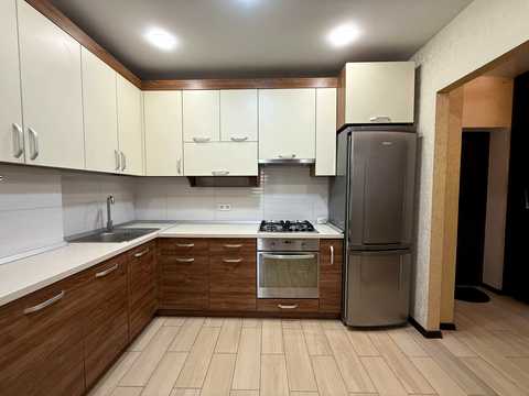 квартира за адресою Городницька вул., (Будинок 8)
