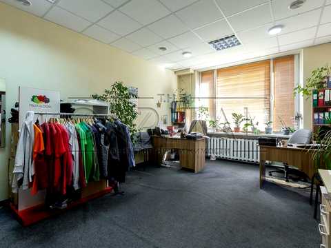 комерційна за адресою Ушинського вул., 13