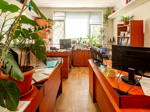 комерційна за адресою Ушинського вул., 13
