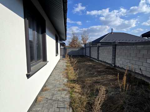 будинок за адресою Успішна