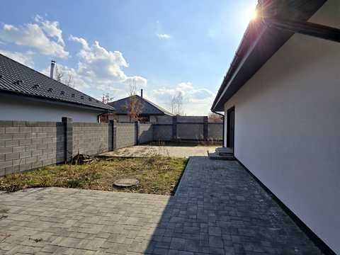 будинок за адресою Успішна
