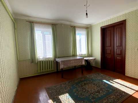 будинок за адресою Червонопрапорна вулиця, 13