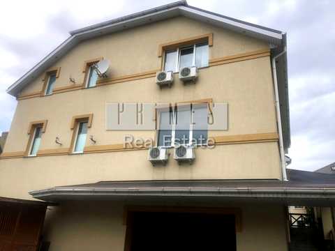 комерційна за адресою Яблунева вул., 15