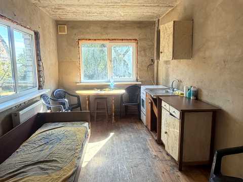будинок за адресою Вишнева, 1