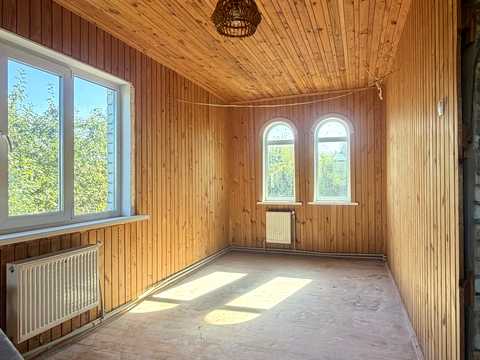 будинок за адресою Вишнева, 1