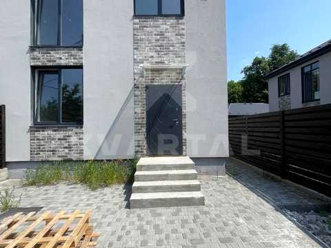 будинок за адресою Наталії Околітенко вул. (Ломоносова)