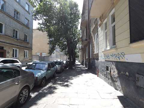 комерційна за адресою Львів, Хотинська вул., 7