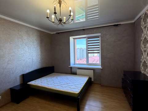 квартира за адресою Дмитра Іващенка вул., 2