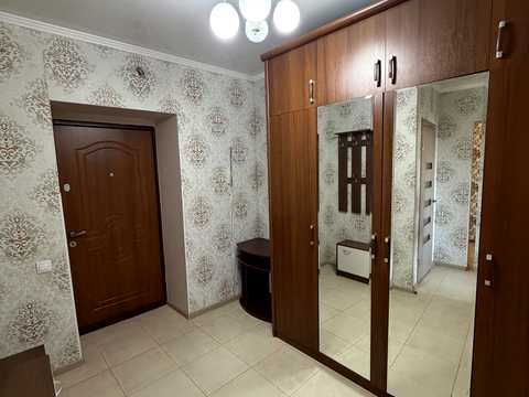 квартира за адресою Дмитра Іващенка вул., 2