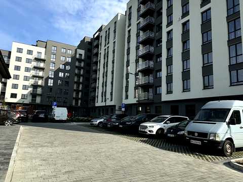 квартира за адресою Івана Величковського вул., 84