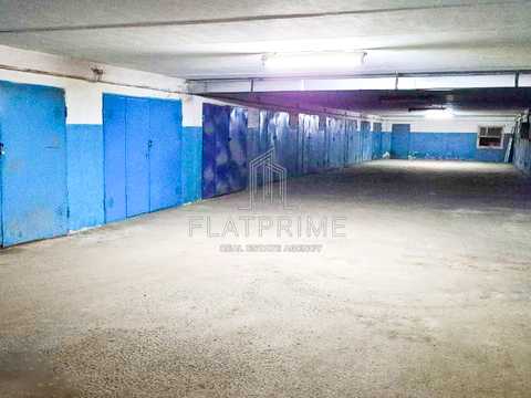 паркомісце за адресою Київ, Купріна вул., 2