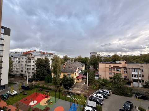 квартира за адресою Чорновола вул., 123-А