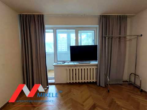 квартира за адресою Казимира Малевича вул. (Боженка), 37/41