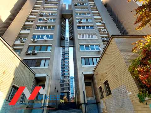 квартира за адресою Казимира Малевича вул. (Боженка), 37/41