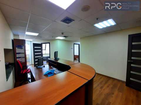 комерційна за адресою Басейна вул., 2А