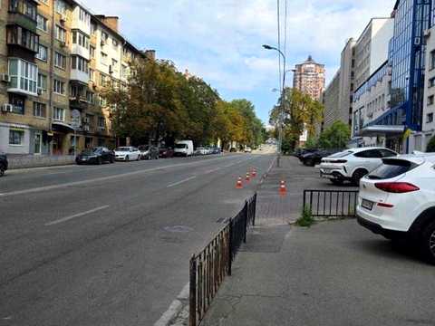 паркоместо по адресу Кловский спуск, 7