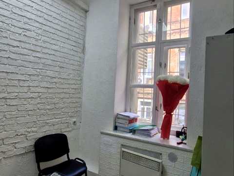 комерційна за адресою Дніпро, Барикадна вул., 17