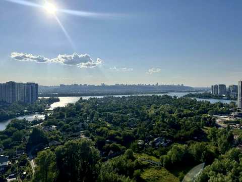 квартира за адресою Дніпровська набережна вул., 18-Б