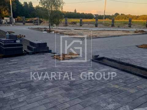 будинок за адресою Успішна