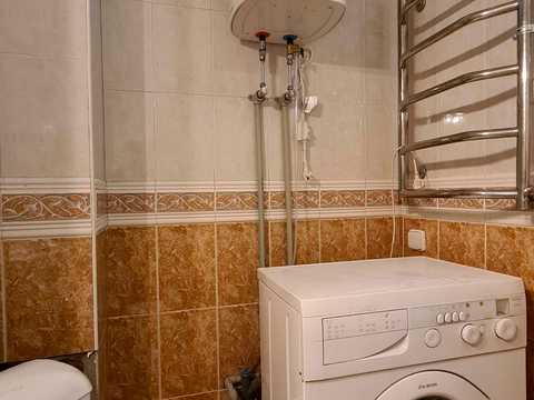 квартира за адресою Левка Лук'яненка вул. (Маршала Тимошенка), 33/35