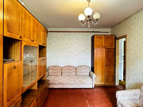 квартира за адресою Гірницький мікрорайон  (5-й мікрорайон), 18
