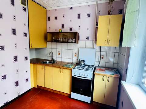 квартира за адресою Гірницький мікрорайон  (5-й мікрорайон), 18