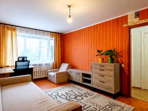 квартира за адресою Харківське шосе, 12