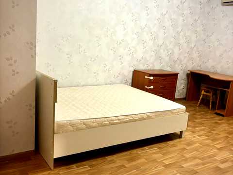 квартира за адресою Анни Ахматової вул., 22