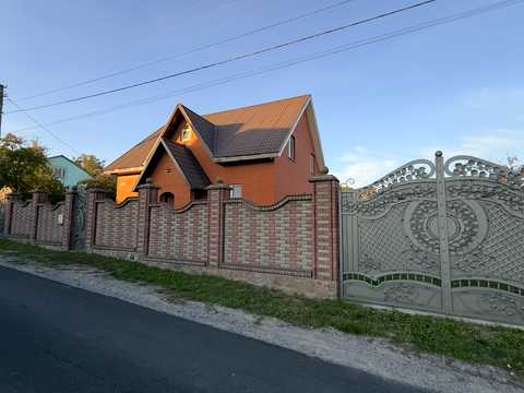 дом по адресу Квітнева, 37