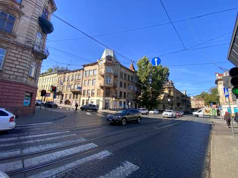 коммерческая по адресу Стрыйская ул., 1