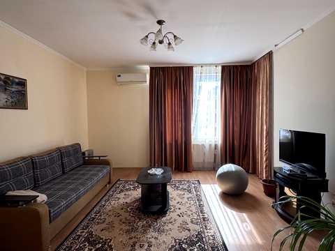 квартира за адресою Середньофонтанська вул., 19б