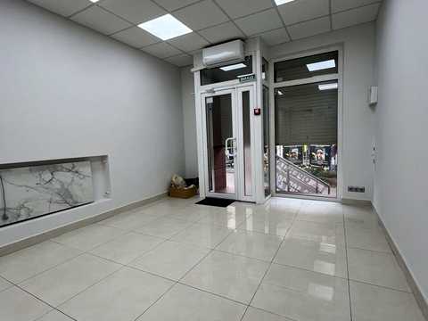 коммерческая по адресу Независимости ул., 39