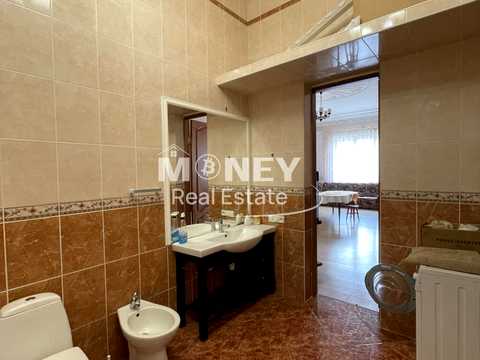 будинок за адресою Биківнянська вул.
