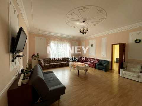 будинок за адресою Биківнянська вул.
