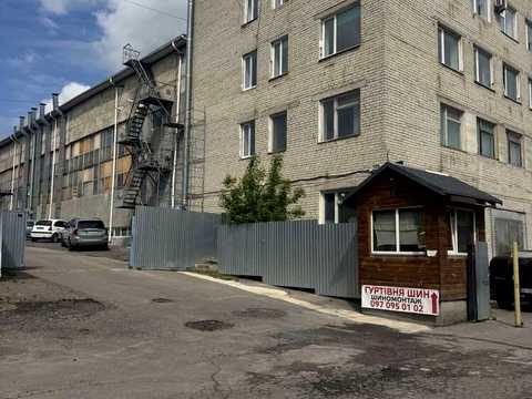 комерційна за адресою Робітничий пров., 3