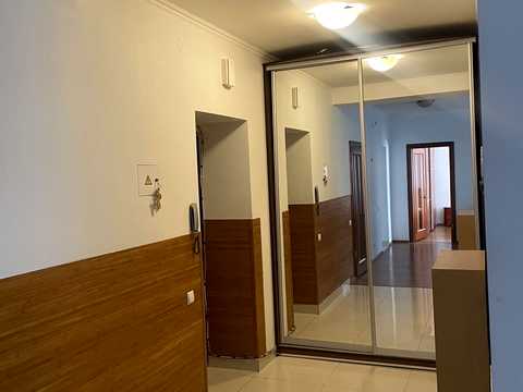квартира за адресою Наукова вул., 49-А