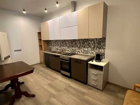 коммерческая по адресу Кловский спуск, 7