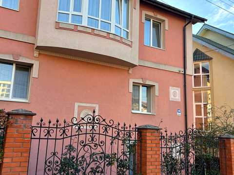 квартира по адресу Кобилянської ул., 19