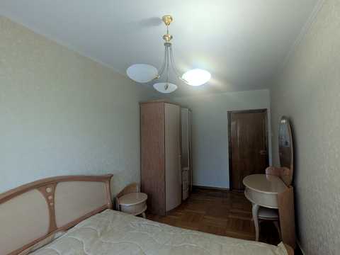 квартира за адресою Космонавтів вул., 44