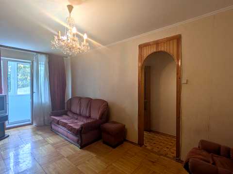 квартира за адресою Космонавтів вул., 44