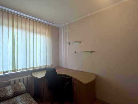 квартира за адресою Космонавтів вул., 44