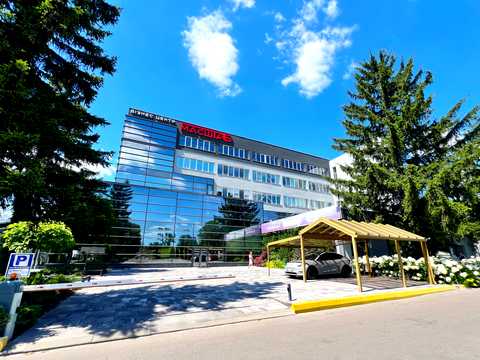 комерційна за адресою Київська вул., 4