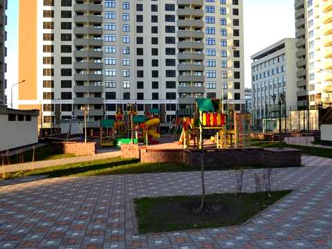 квартира за адресою Авіаконструктора Ігоря Сікорського вул. (Танкова), 4-Б