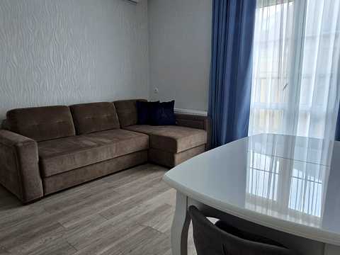 квартира за адресою Успішна вул., 14